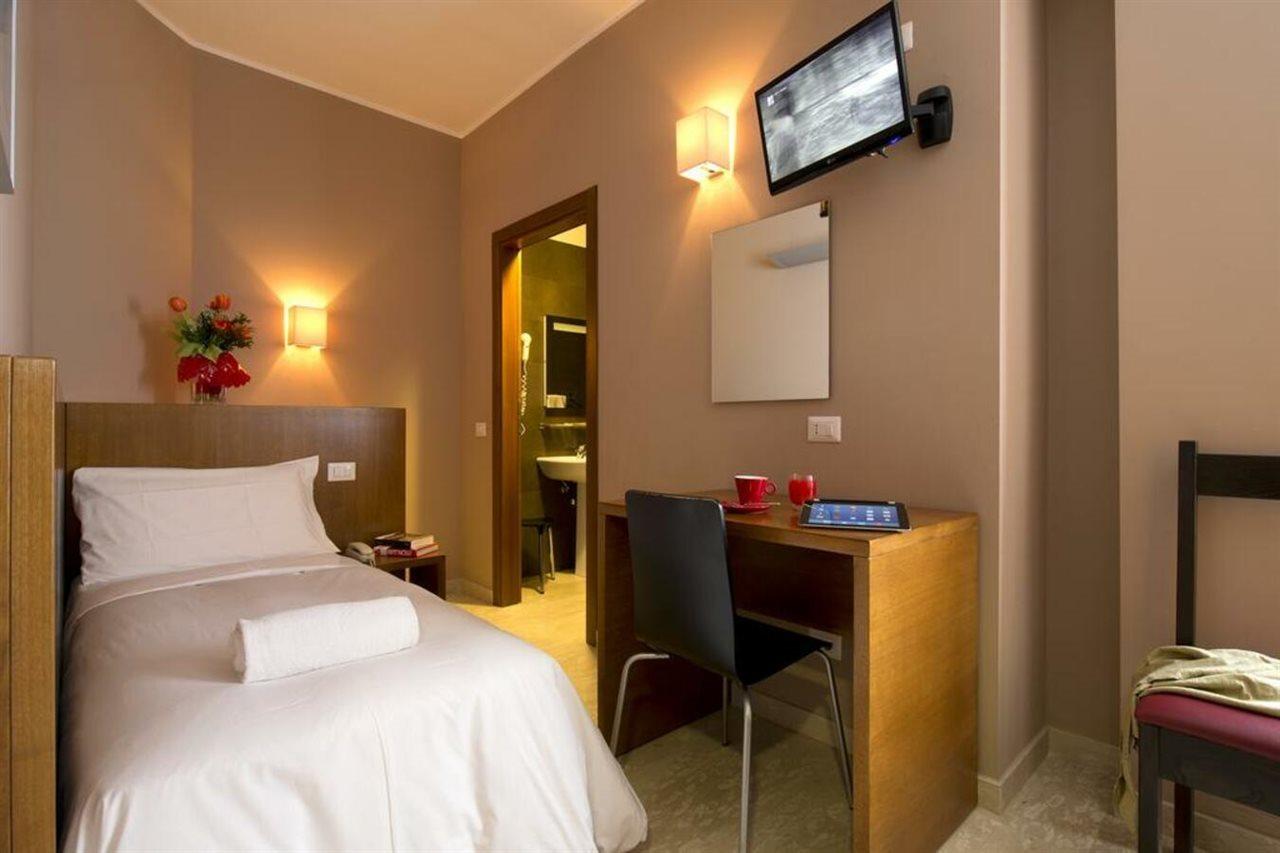 Oasi Village Hotel Milano Exterior foto