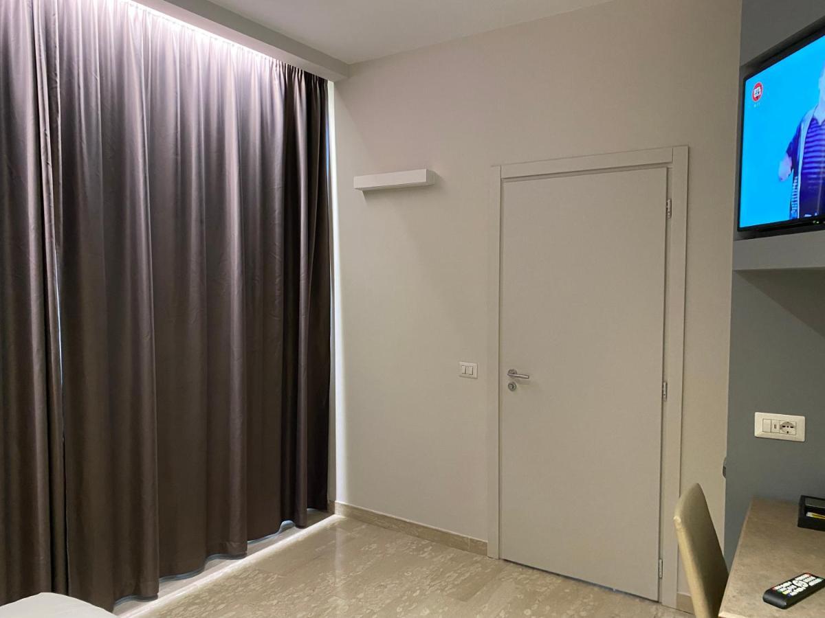 Oasi Village Hotel Milano Exterior foto