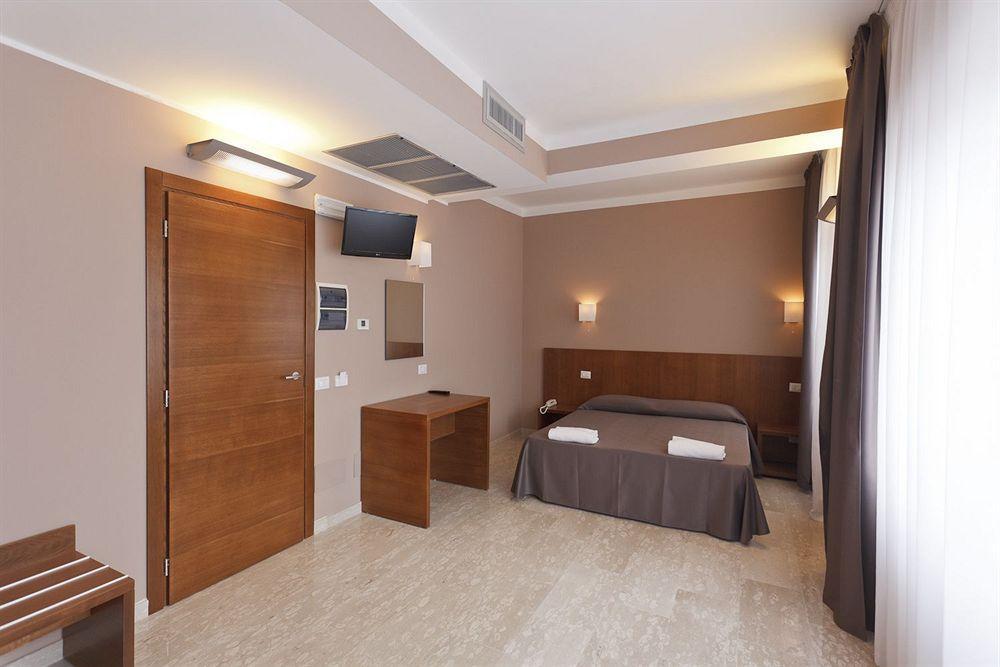 Oasi Village Hotel Milano Exterior foto